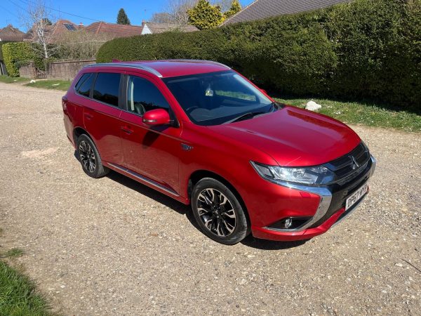 Mitsubishi Outlander 3h (2018) 2.0 12kWh 3h SUV 5dr Petrol Plug-in Hybrid CVT 4WD Euro 6 (s/s) (200 ps) £7500 - Image 15
