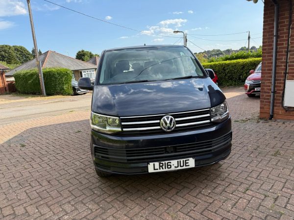 Volkswagen Transporter Shuttle SE (2016) 2.0 TDI BlueMotion Tech SE Minibus Double Cab 5dr Diesel Manual FWD LWB Euro 6 (s/s) (150 ps) £12995 - Image 2