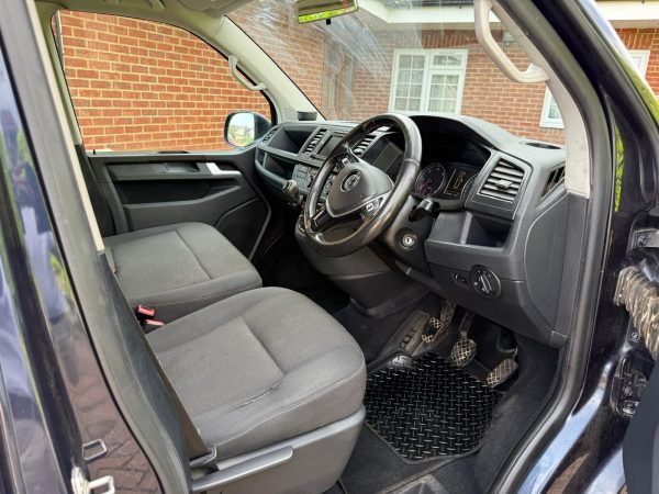 Volkswagen Transporter Shuttle SE (2016) 2.0 TDI BlueMotion Tech SE Minibus Double Cab 5dr Diesel Manual FWD LWB Euro 6 (s/s) (150 ps) £12995 - Image 13