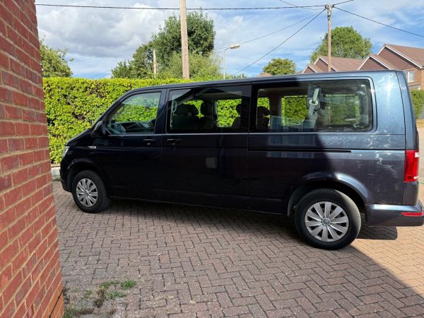 Volkswagen Transporter Shuttle SE (2016) 2.0 TDI BlueMotion Tech SE Minibus Double Cab 5dr Diesel Manual FWD LWB Euro 6 (s/s) (150 ps) £12995 - Image 5