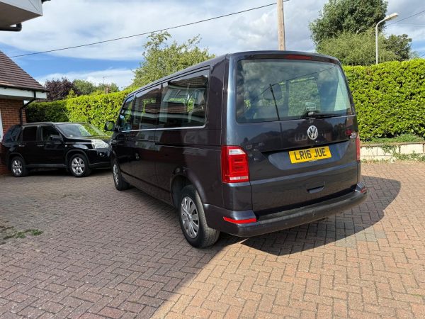 Volkswagen Transporter Shuttle SE (2016) 2.0 TDI BlueMotion Tech SE Minibus Double Cab 5dr Diesel Manual FWD LWB Euro 6 (s/s) (150 ps) £12995 - Image 7