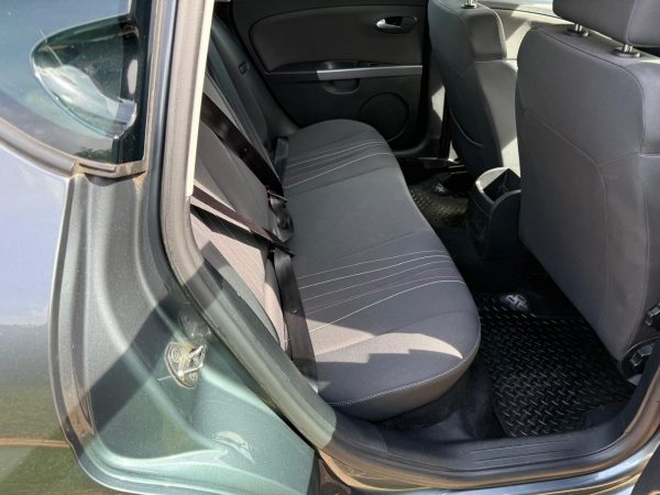 SEAT Leon SE Copa (2012) 1.6 TDI Ecomotive CR SE Copa Hatchback 5dr Diesel Manual Euro 5 (s/s) (105 ps) - Image 3