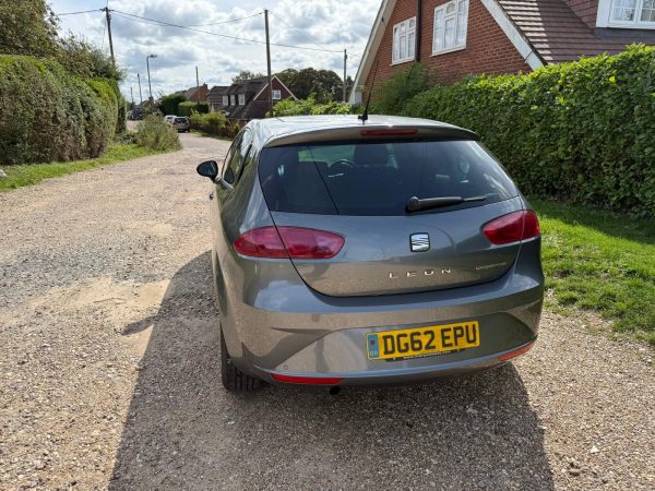 SEAT Leon SE Copa (2012) 1.6 TDI Ecomotive CR SE Copa Hatchback 5dr Diesel Manual Euro 5 (s/s) (105 ps) - Image 19